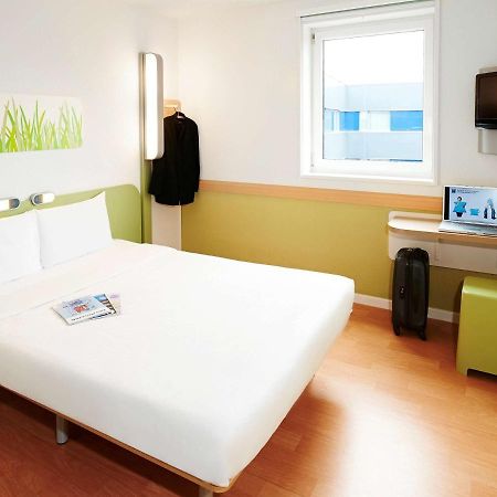 Ibis Budget Cergy St Christophe Ngoại thất bức ảnh