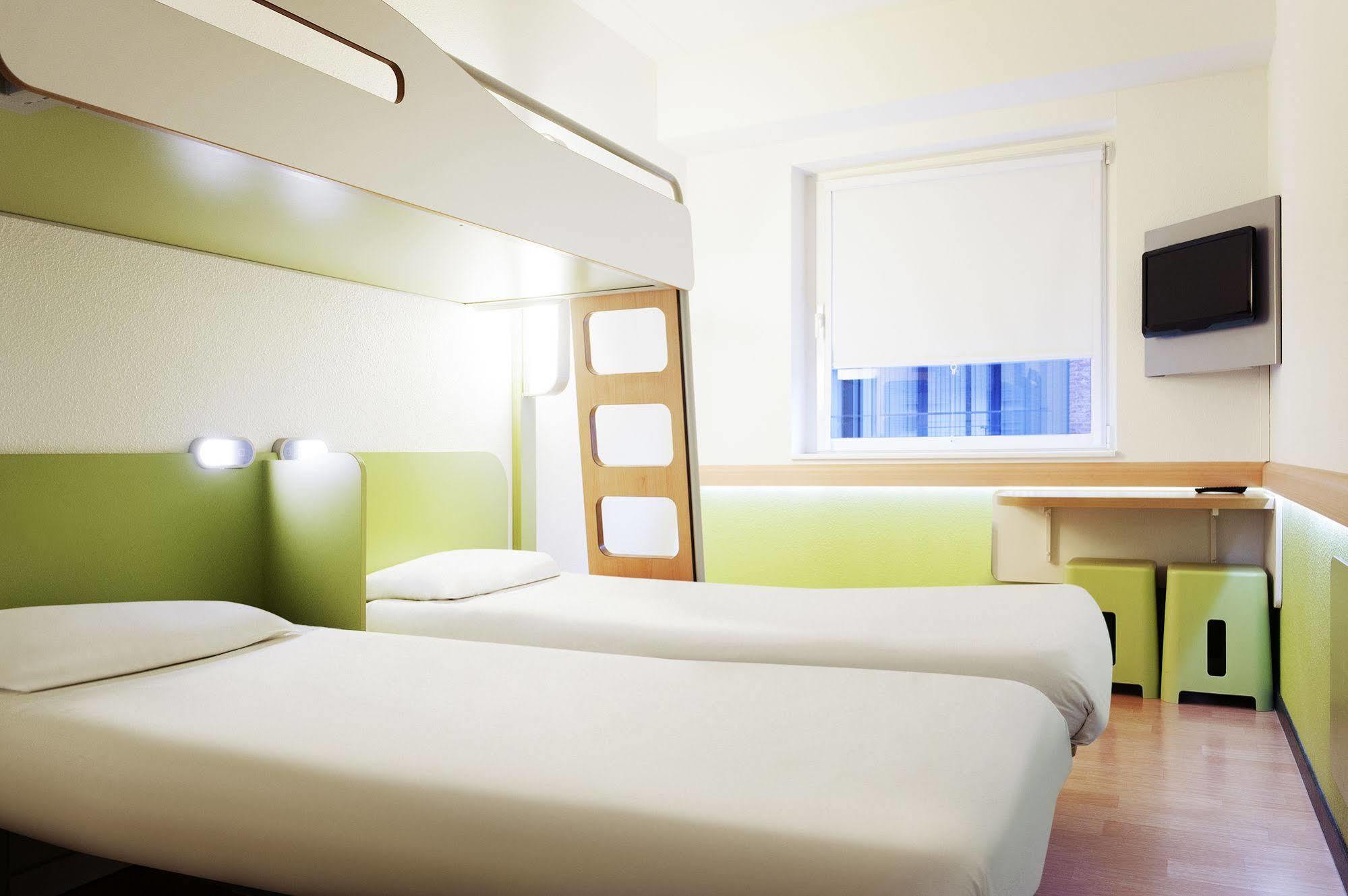 Ibis Budget Cergy St Christophe Ngoại thất bức ảnh