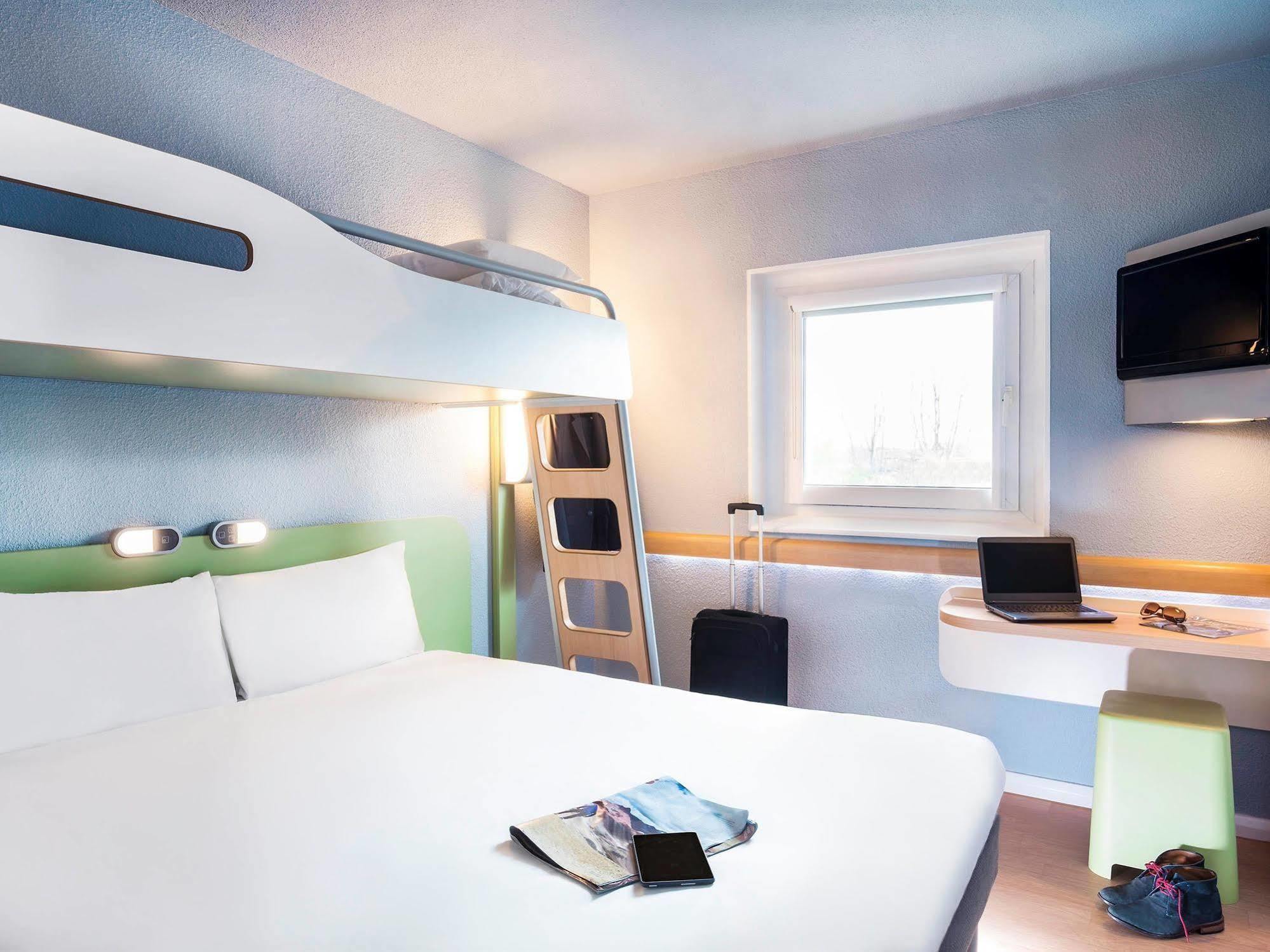 Ibis Budget Cergy St Christophe Ngoại thất bức ảnh