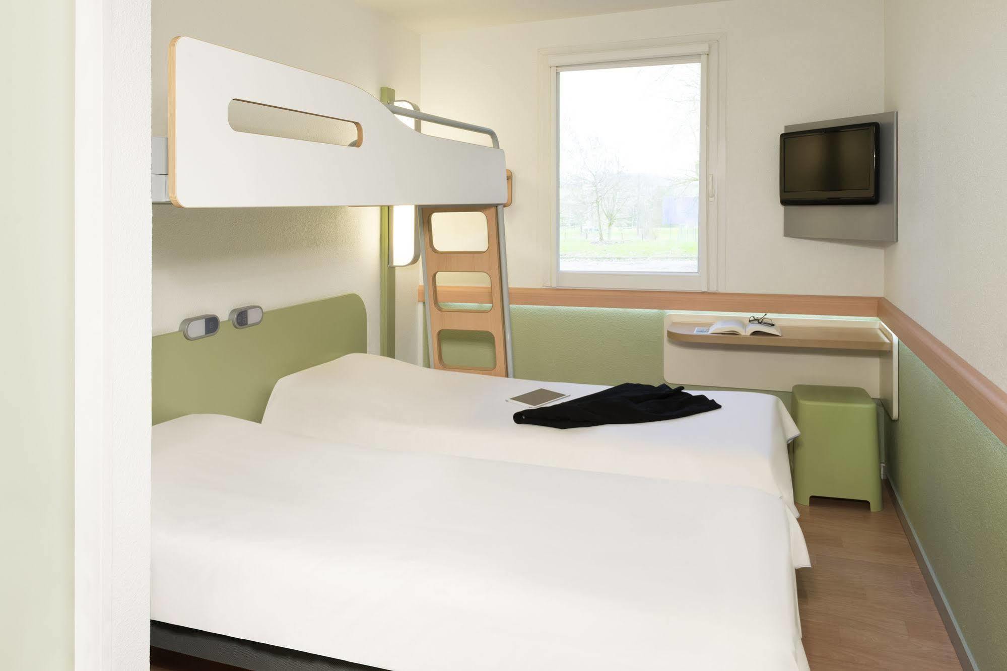 Ibis Budget Cergy St Christophe Ngoại thất bức ảnh